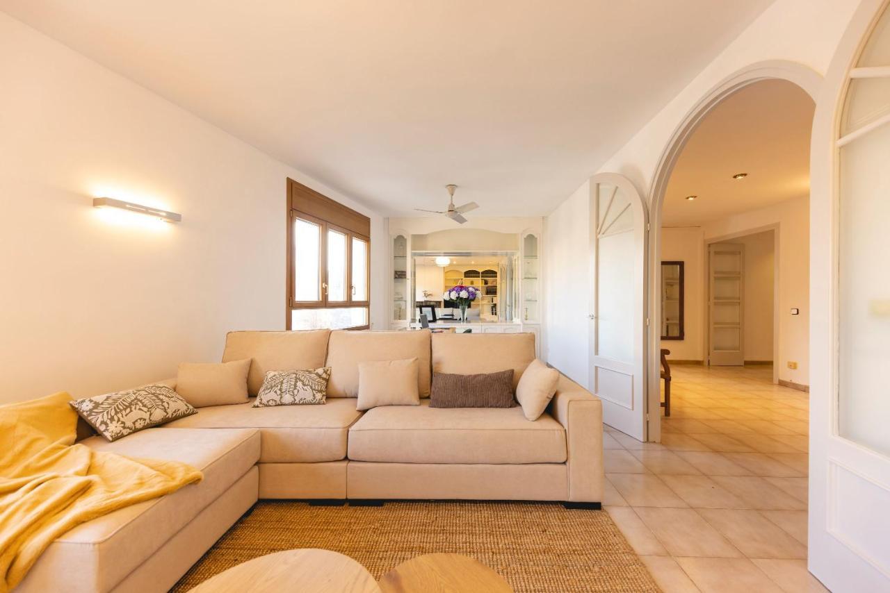 Bravissimo El Lleo, Bright 4-Bedroom Apartment Жирона Экстерьер фото