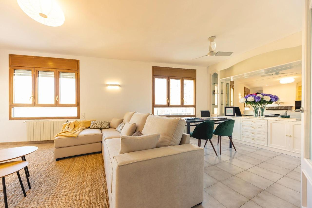 Bravissimo El Lleo, Bright 4-Bedroom Apartment Жирона Экстерьер фото
