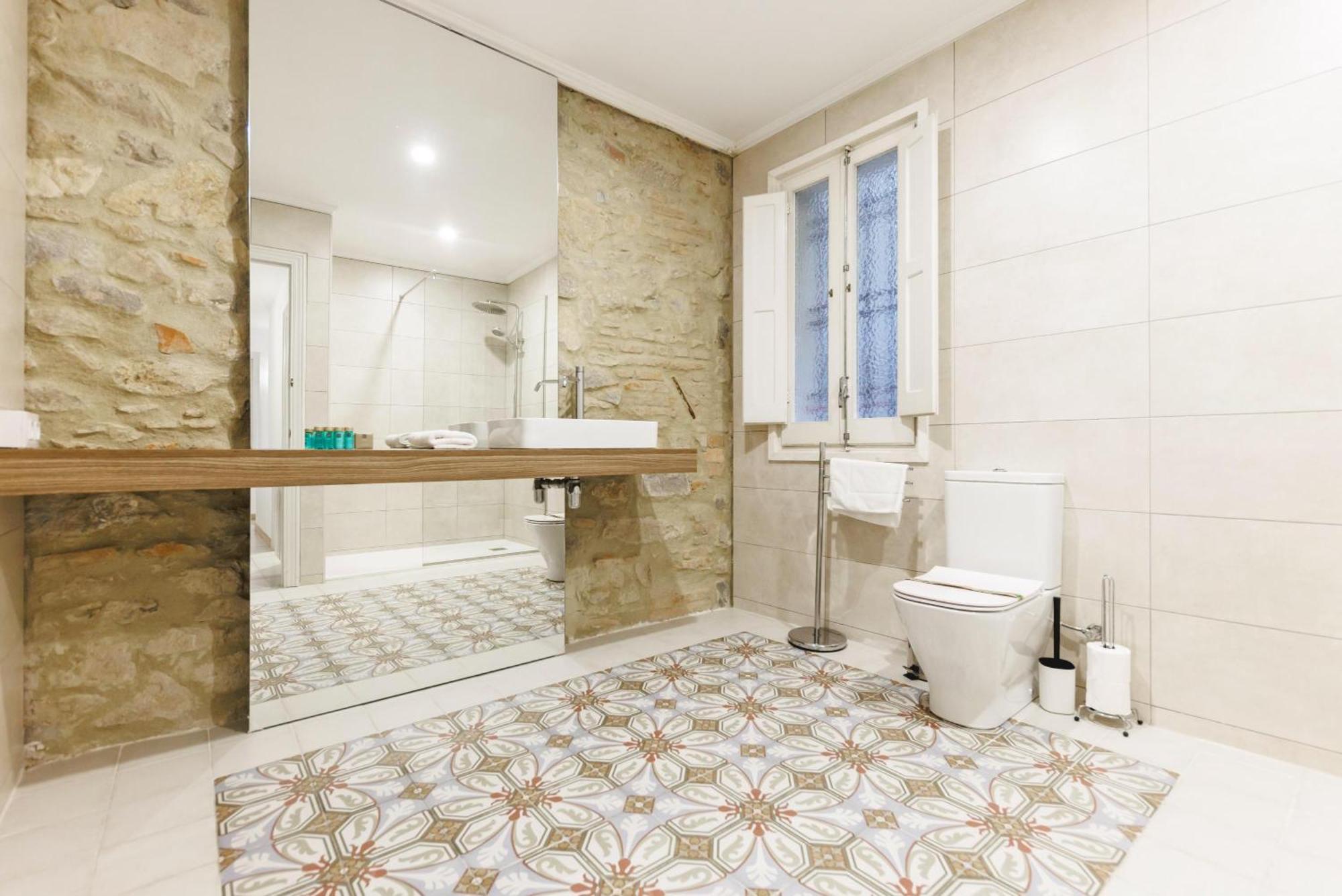 Bravissimo El Lleo, Bright 4-Bedroom Apartment Жирона Экстерьер фото
